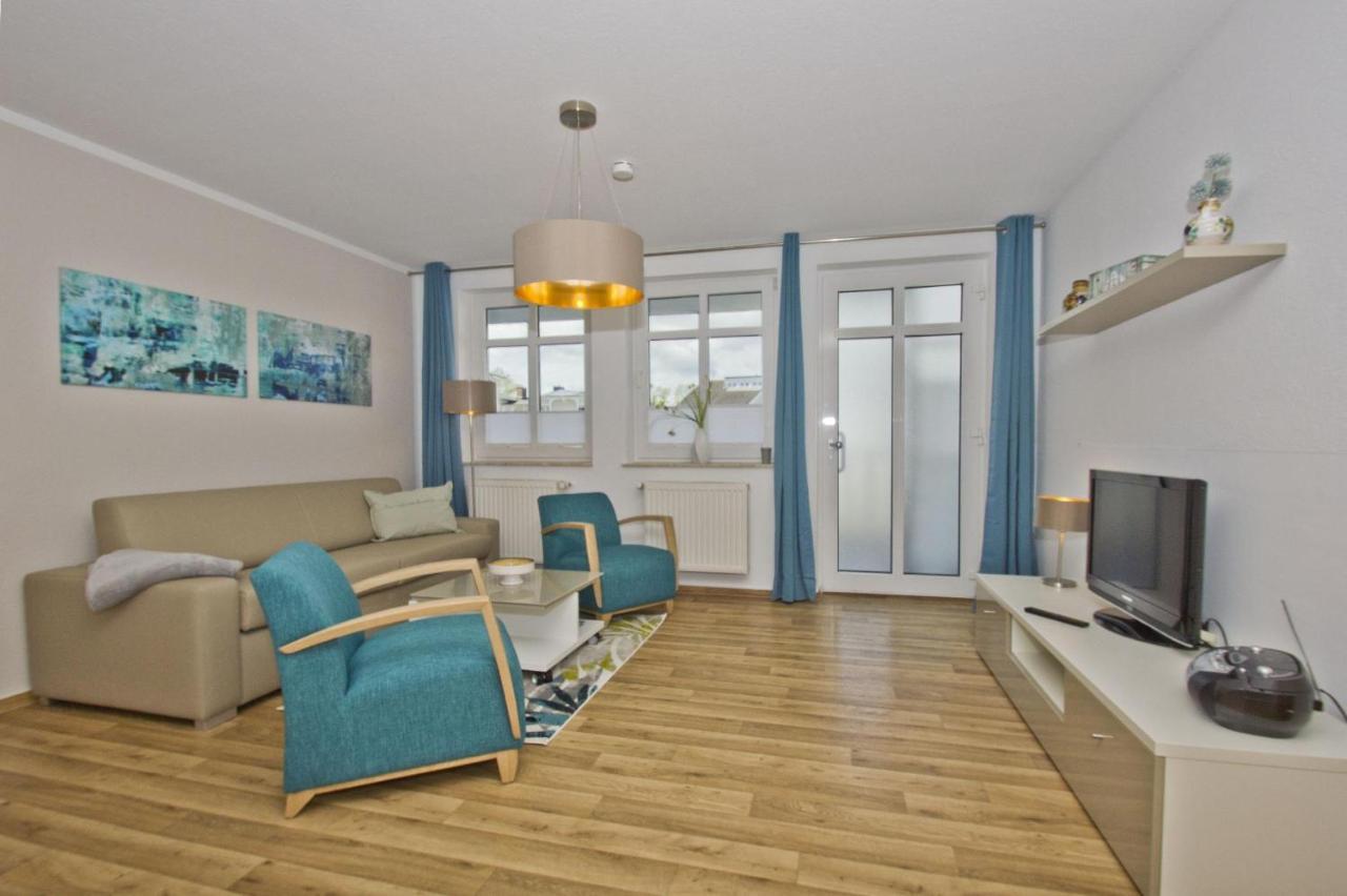 Ferienwohnung Mit Balkon, Gratis Nutzung Vom Ahoi Erlebnisbad Und Sauna In Sellin - Haus Strandeck Fewo 07 Goehren (Ruegen) Exterior foto