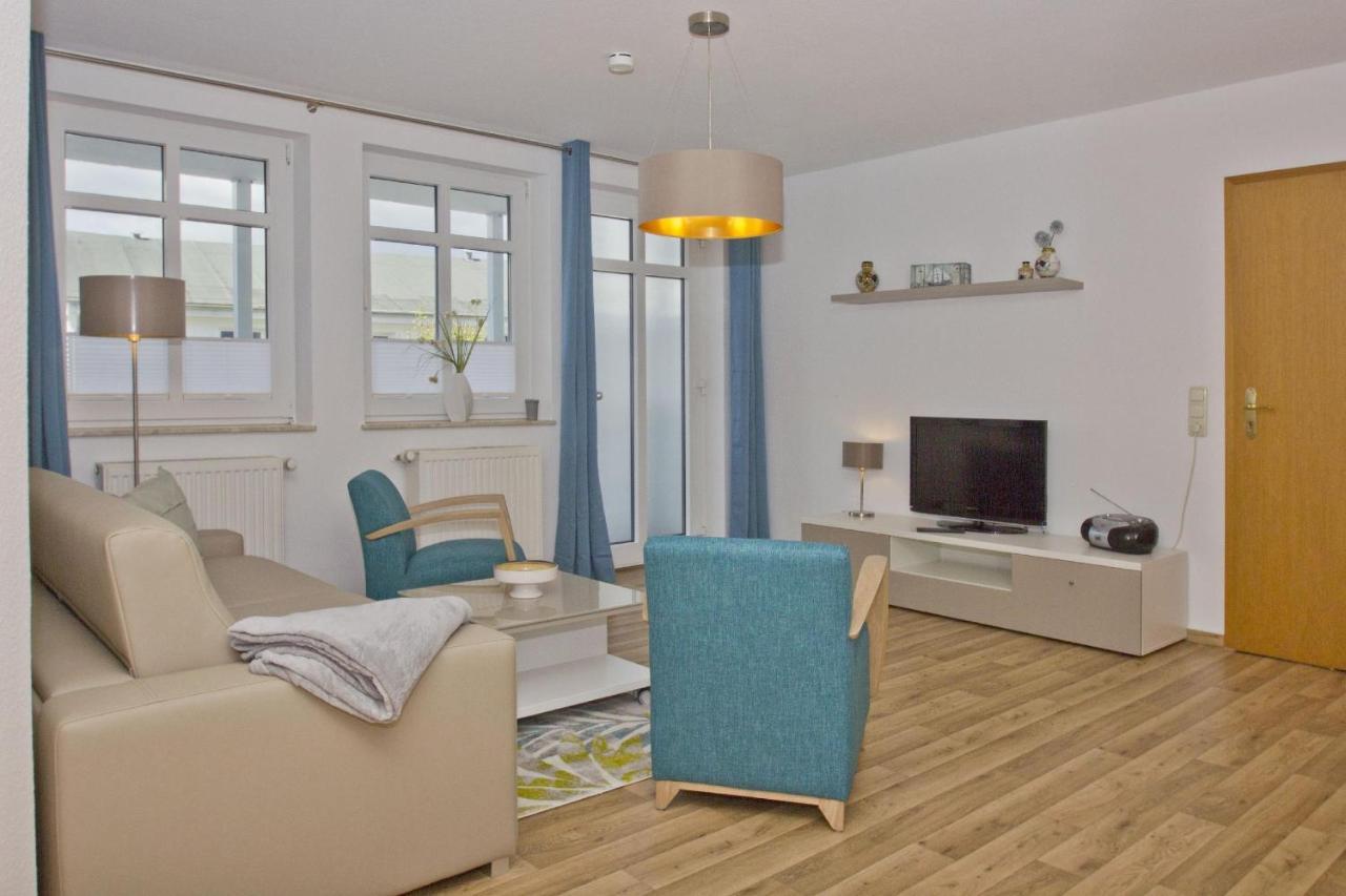 Ferienwohnung Mit Balkon, Gratis Nutzung Vom Ahoi Erlebnisbad Und Sauna In Sellin - Haus Strandeck Fewo 07 Goehren (Ruegen) Exterior foto